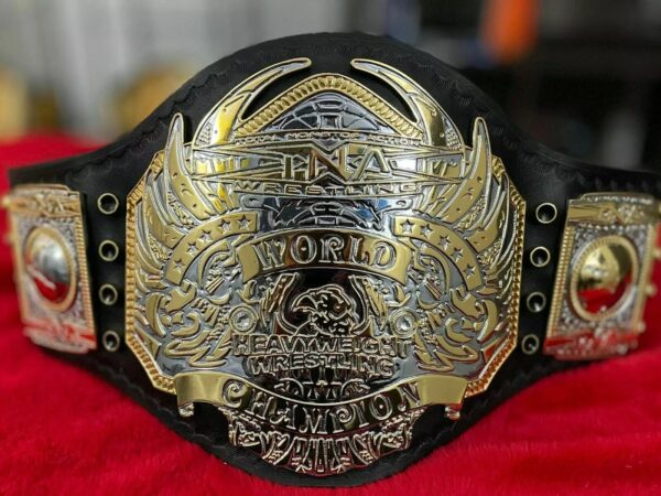 TNA WORLD HEAVYWEIGHT CHAMPIONSHIP TITLE BELT.