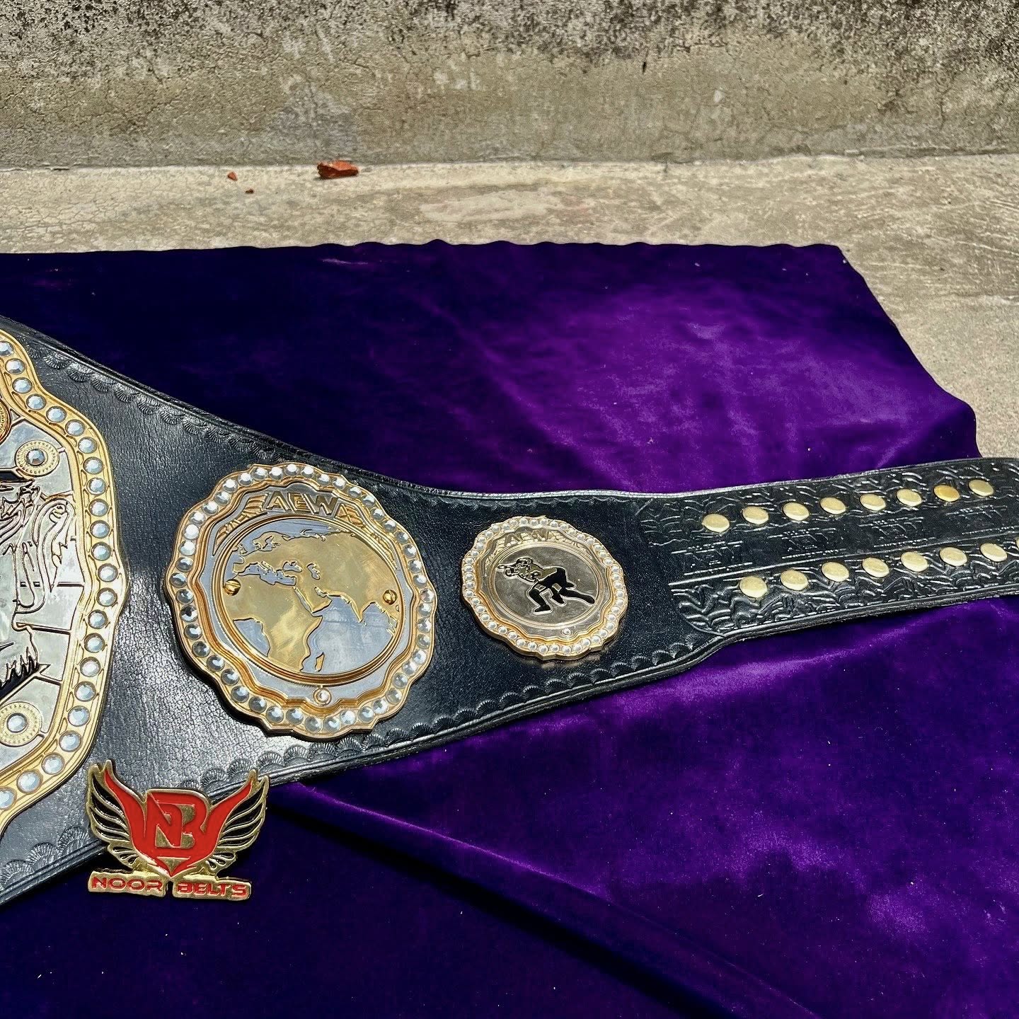 AEW UNIFIED CHAMPIONSHIP TITLE BELT. - Image 3